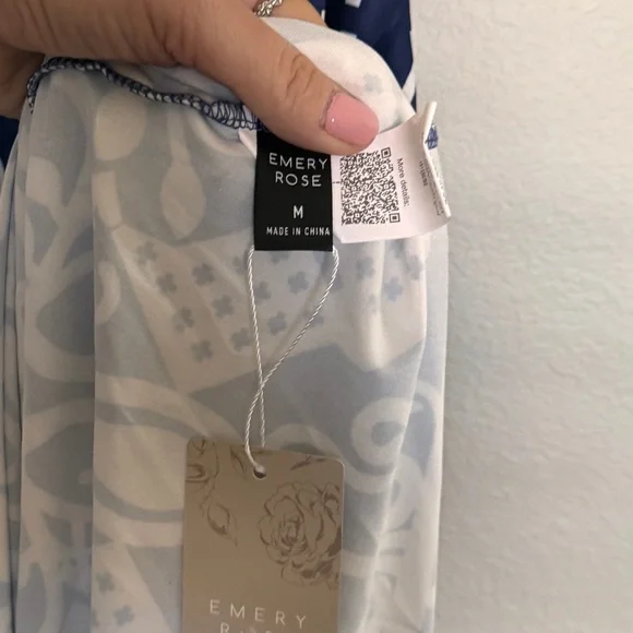 PRICE DROP! SHEIN Gorgeous Cut Out Halter Neck Dress - Size Medium - Picture 7 of 12